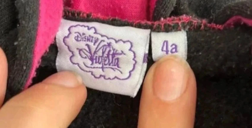 Moletom com zíper Disney Violetta Tamanho 4 anos Bom estado – photo 2
